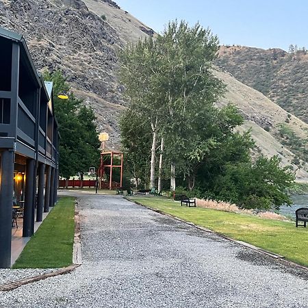 Steelhead Lodge Lucile Exteriér fotografie