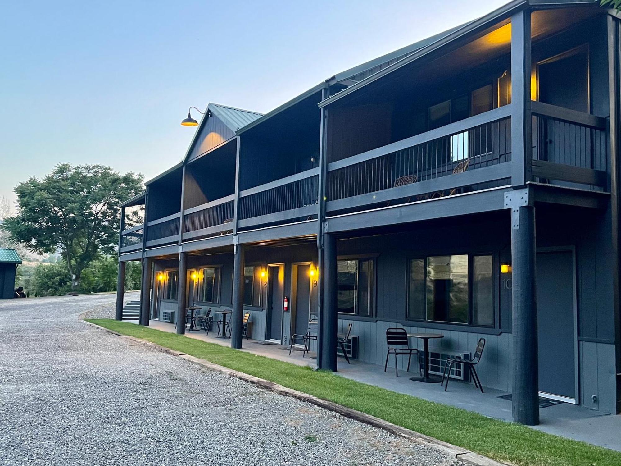 Steelhead Lodge Lucile Exteriér fotografie
